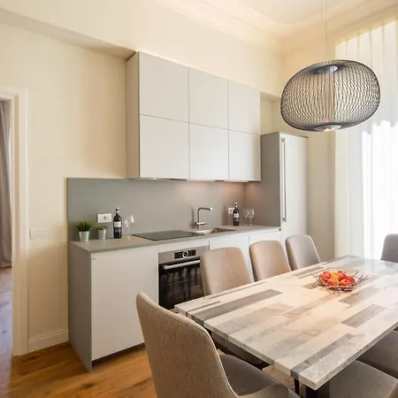 Luxury Al Duomo By Mmega شقة