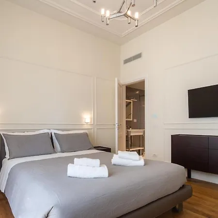Luxury Al Duomo By Mmega Apartment