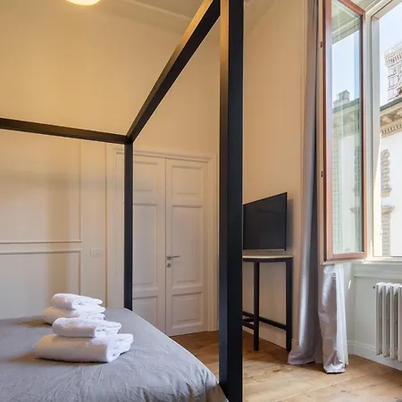 Luxury Al Duomo By Mmega Apartment